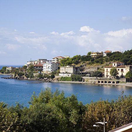 Hotel Vittoria Sapri Exterior foto