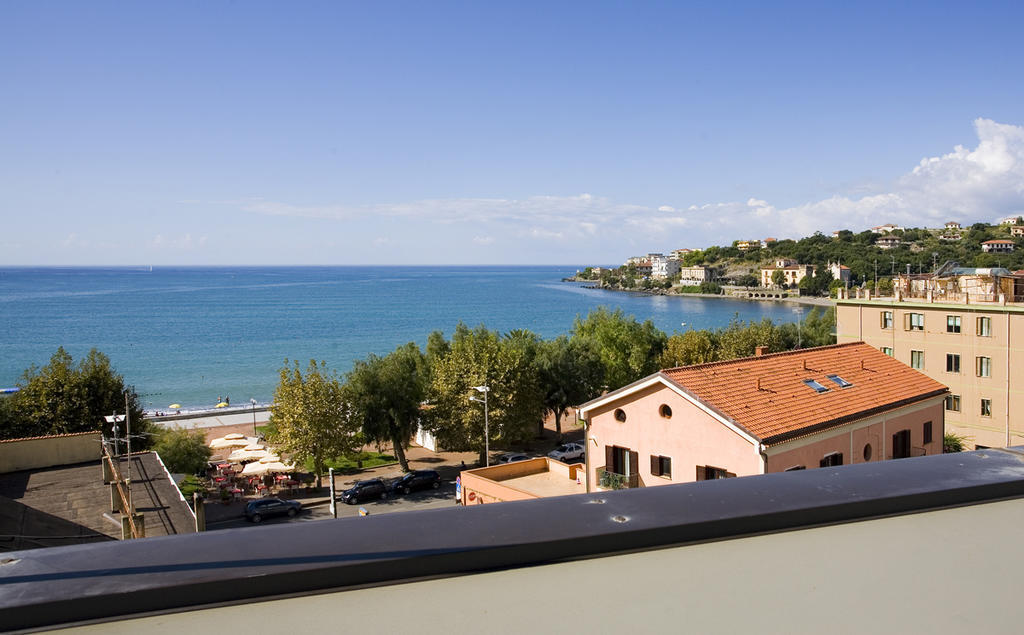 Hotel Vittoria Sapri Exterior foto