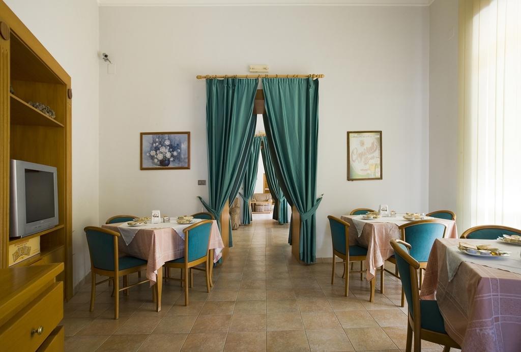 Hotel Vittoria Sapri Exterior foto
